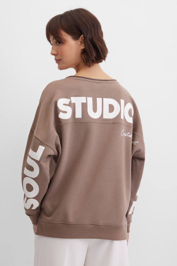 Свитшот оверсайз