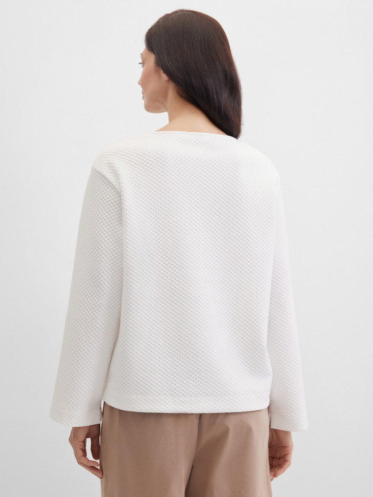 Свитшот из фактурного трикотажа