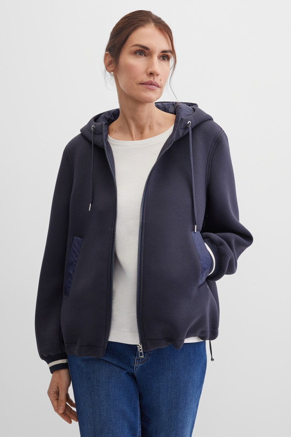 Толстовка с капюшоном из ткани скуба