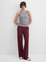 Брюки трикотажные с прошитыми стрелками