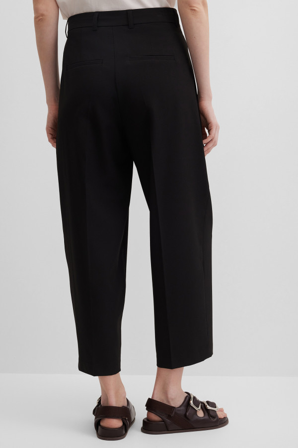 Брюки бананы