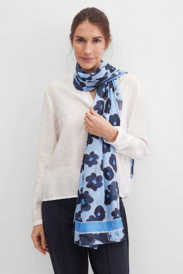 Шарф с цветочным принтом
