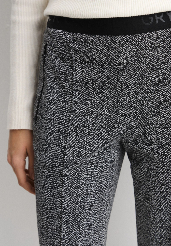 Брюки трикотажные