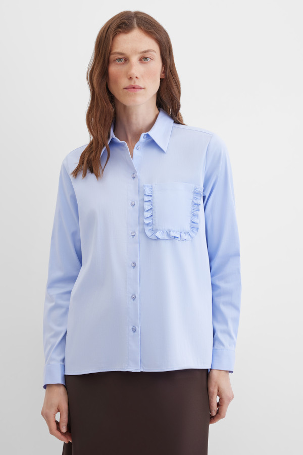 Блузка с накладным карманом