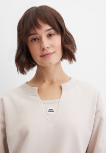 Свитшот свободный