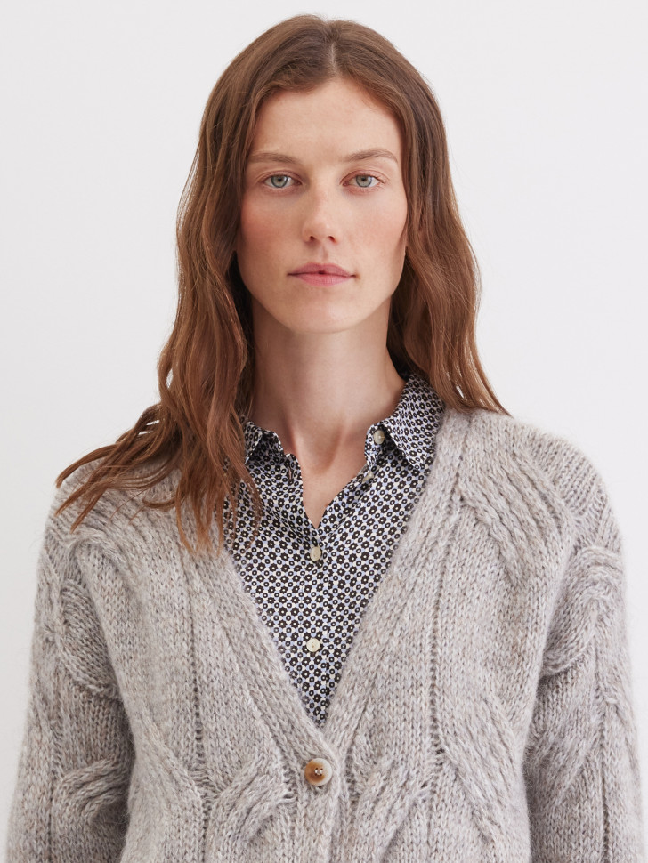 Кардиган с фактурной вязкой