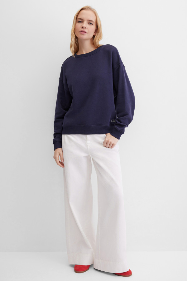 Свитшот свободный