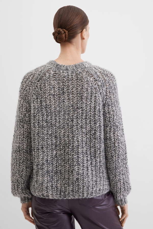 Джемпер крупной вязки