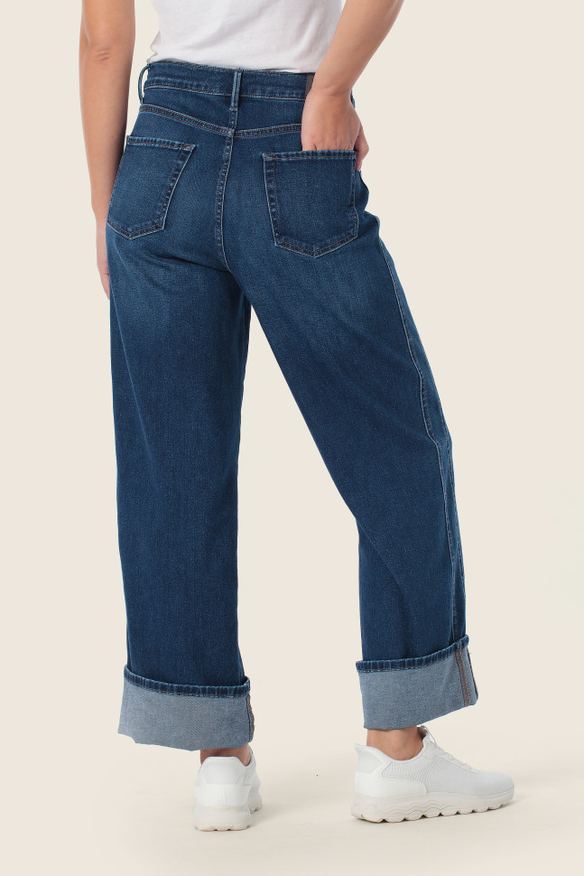 Джинсы широкие