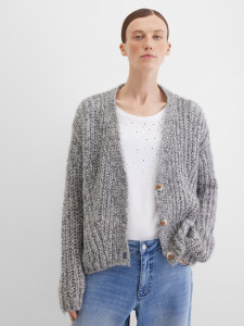 Кардиган вязаный