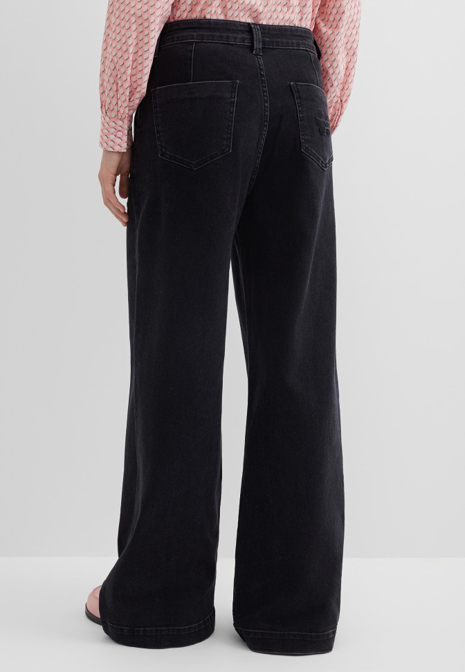 Джинсы широкие