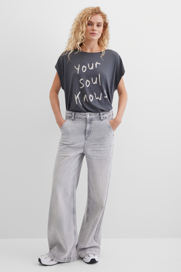 Джинсы широкие