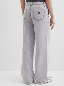 Джинсы широкие