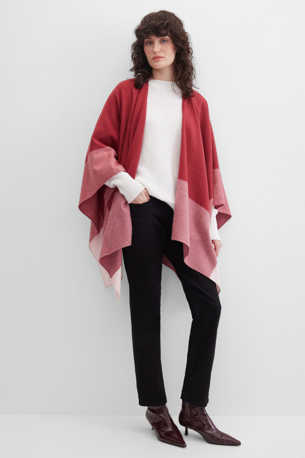 Пончо свободного кроя