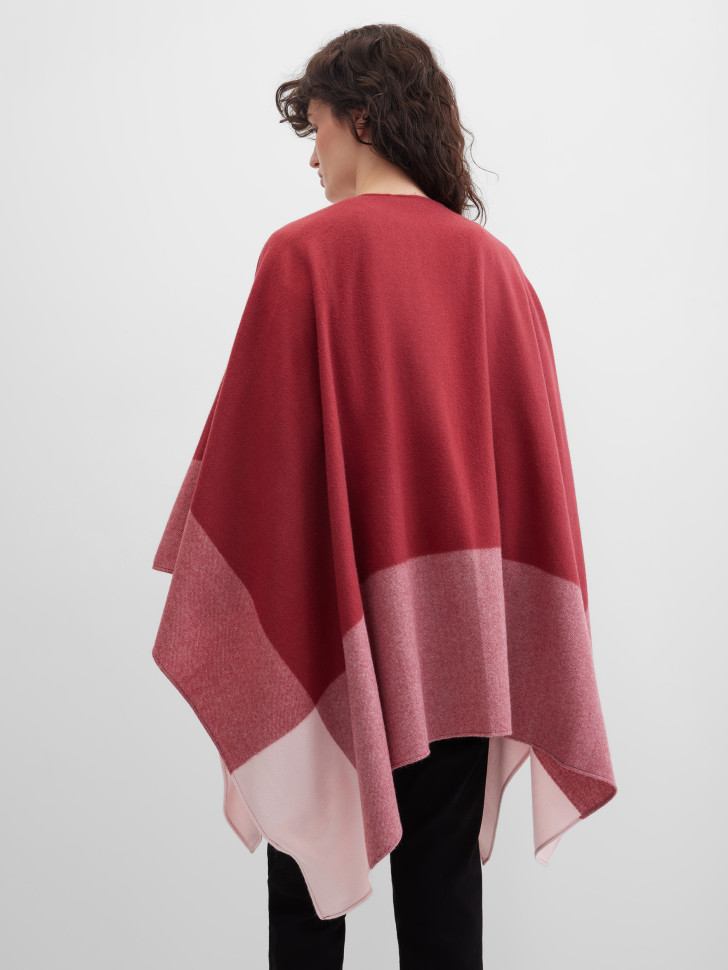 Пончо свободного кроя