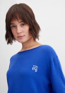 Джемпер с вырезом лодочкой