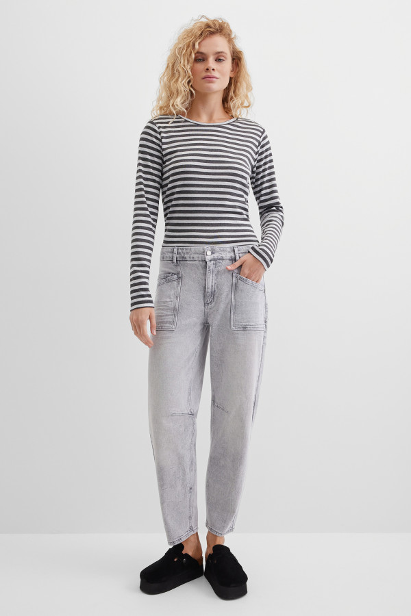 Джинсы-бананы