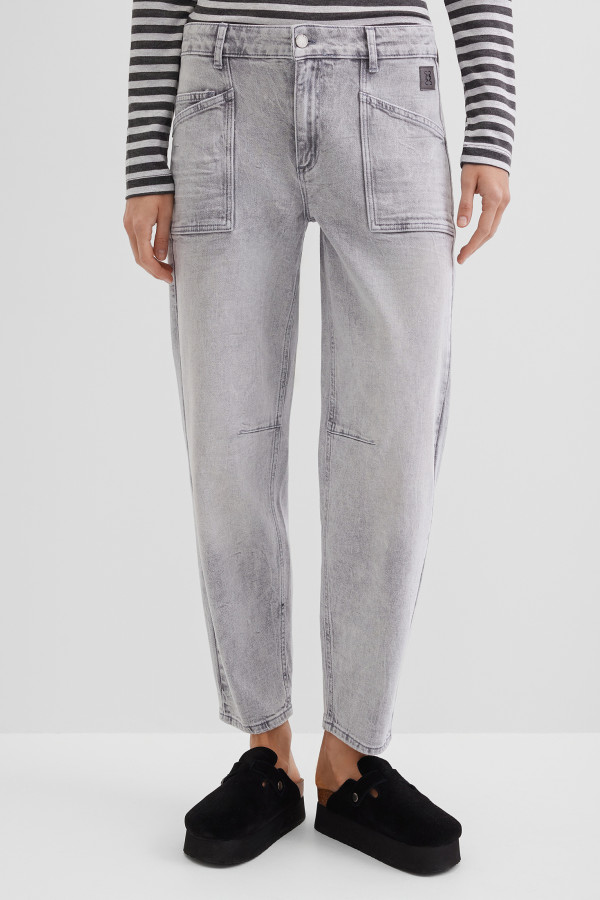 Джинсы-бананы