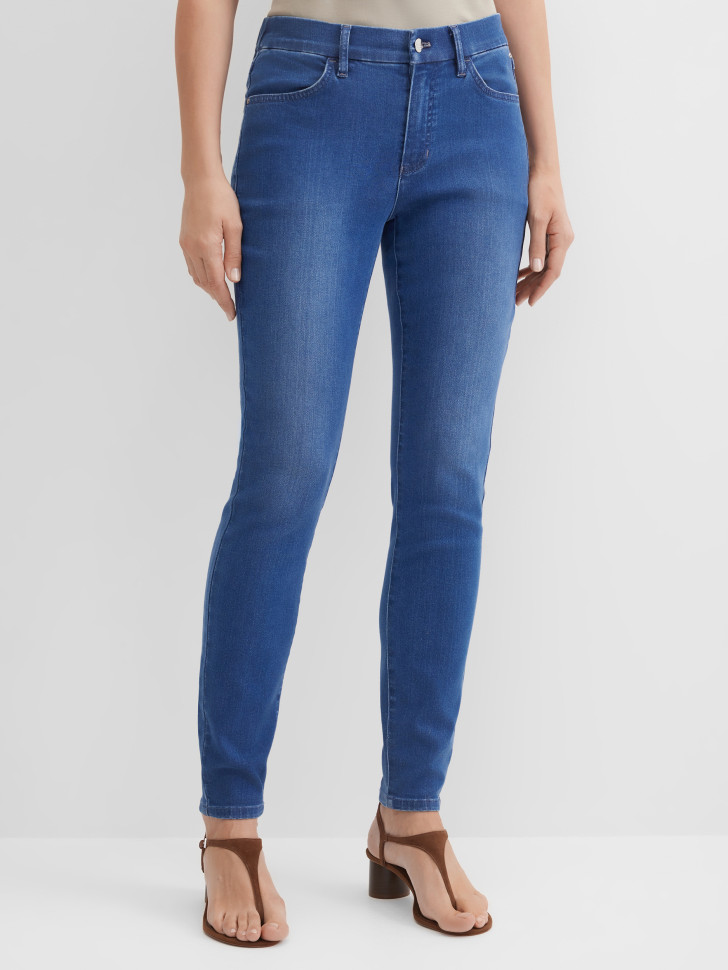 Джинсы зауженные c эффектом потертости