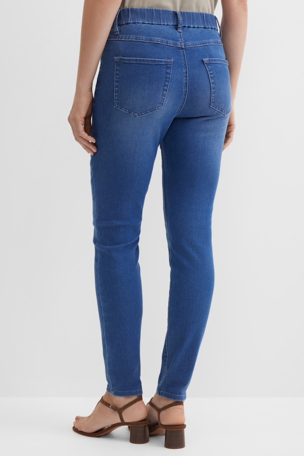 Джинсы зауженные c эффектом потертости