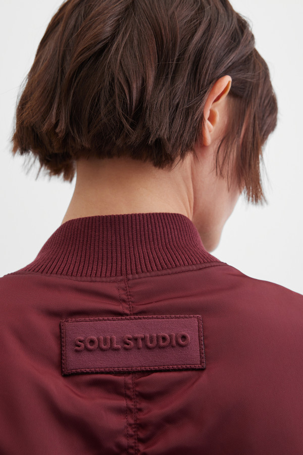 Куртка-бомбер