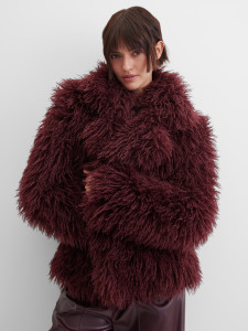 Шуба из искусственного меха