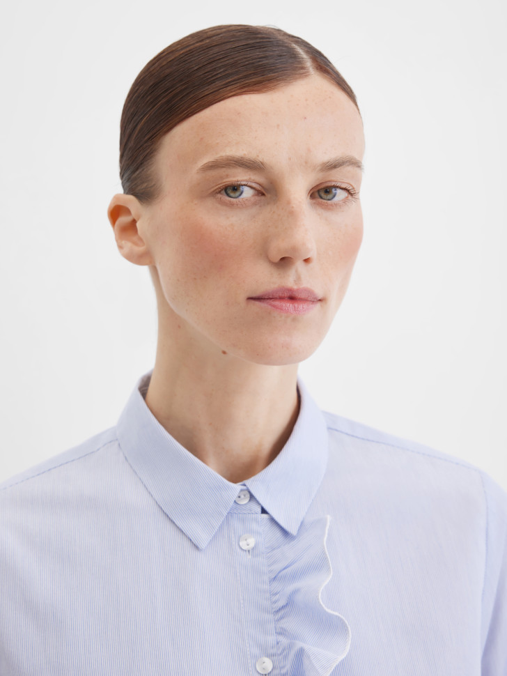 Блузка с рюшами