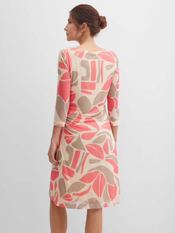 Платье миди с рукавом 3/4