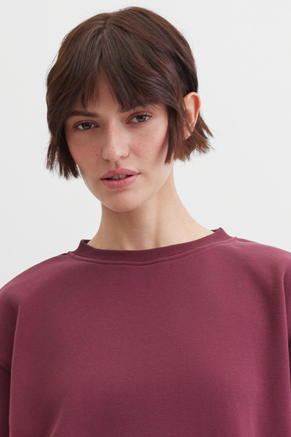 Свитшот прямого кроя