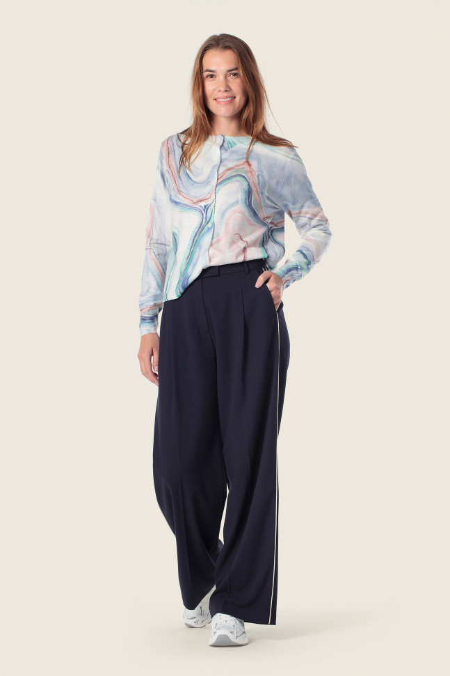 Кардиган на пуговицах