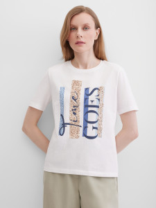 Футболка с принтом и пайетками