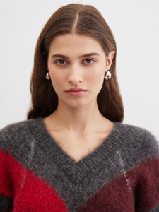 Пуловер из смесовой пряжи