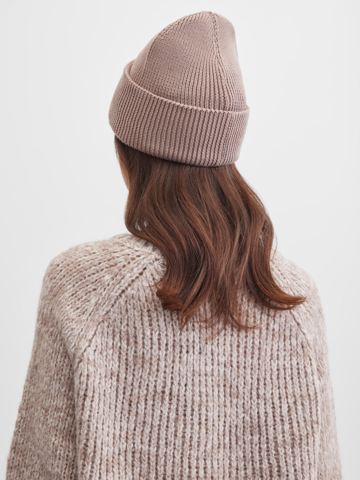 Шапка вязаная