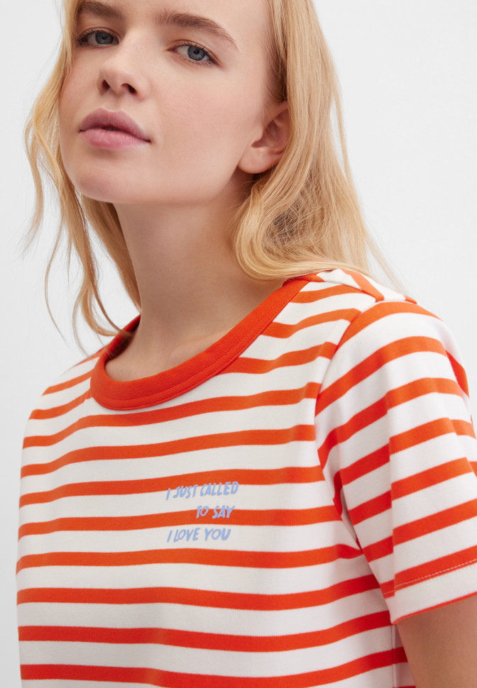 Футболка в полоску