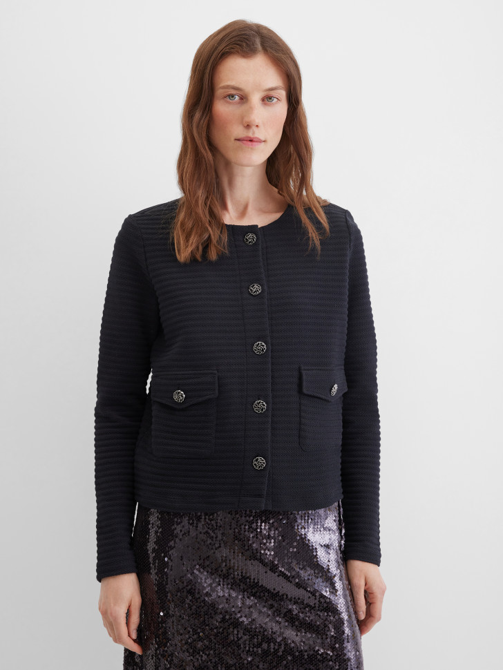 Жакет с карманами