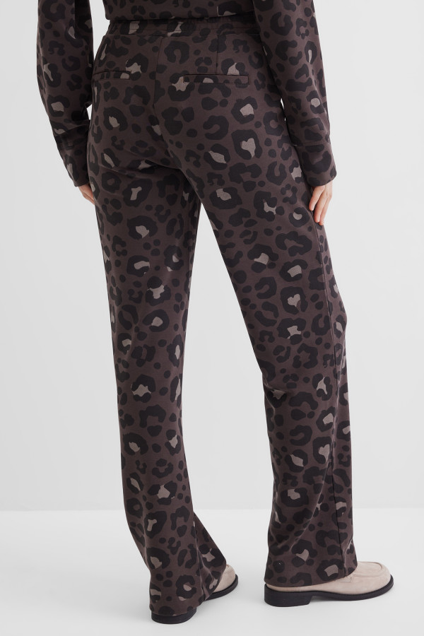 Брюки трикотажные