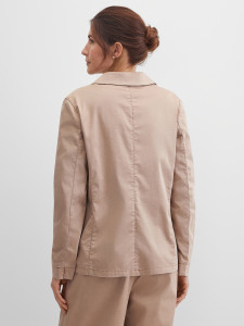 Жакет с накладными карманами