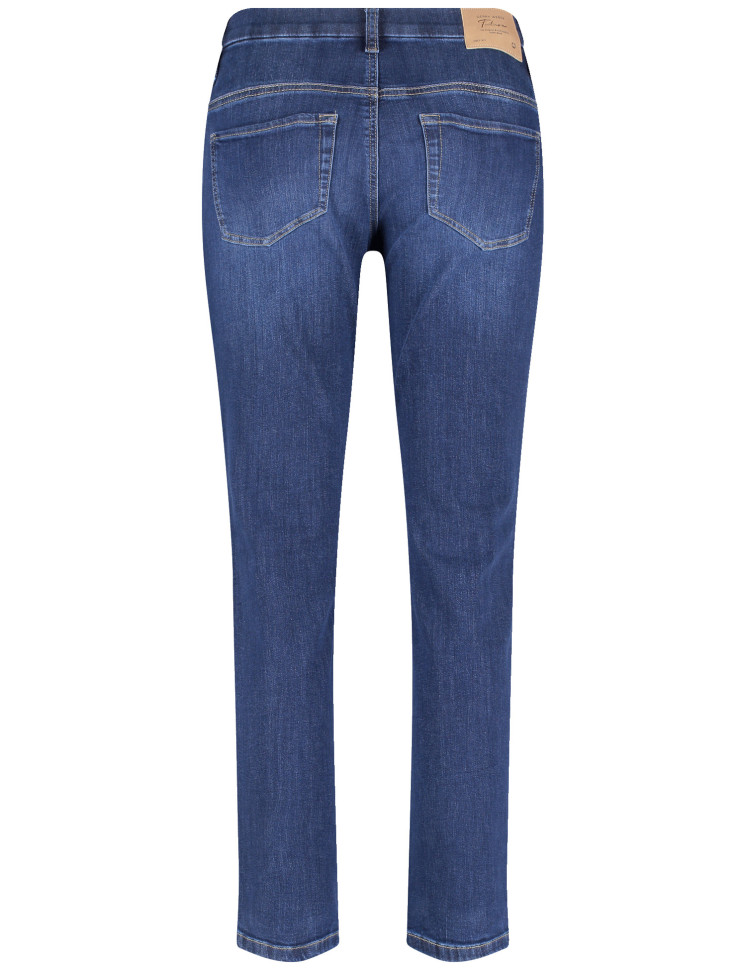 Джинсы зауженные