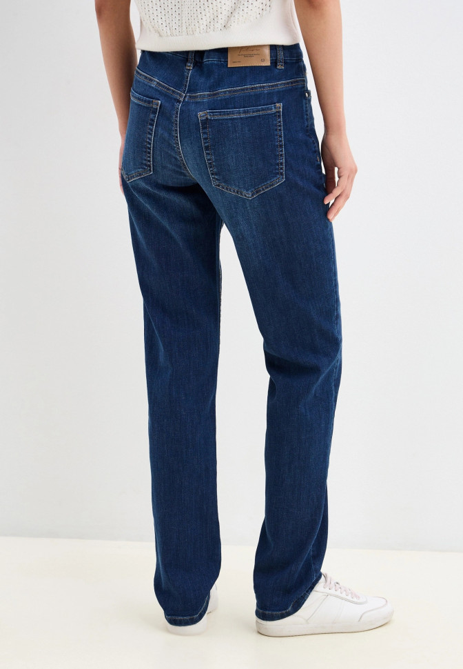 Джинсы зауженные