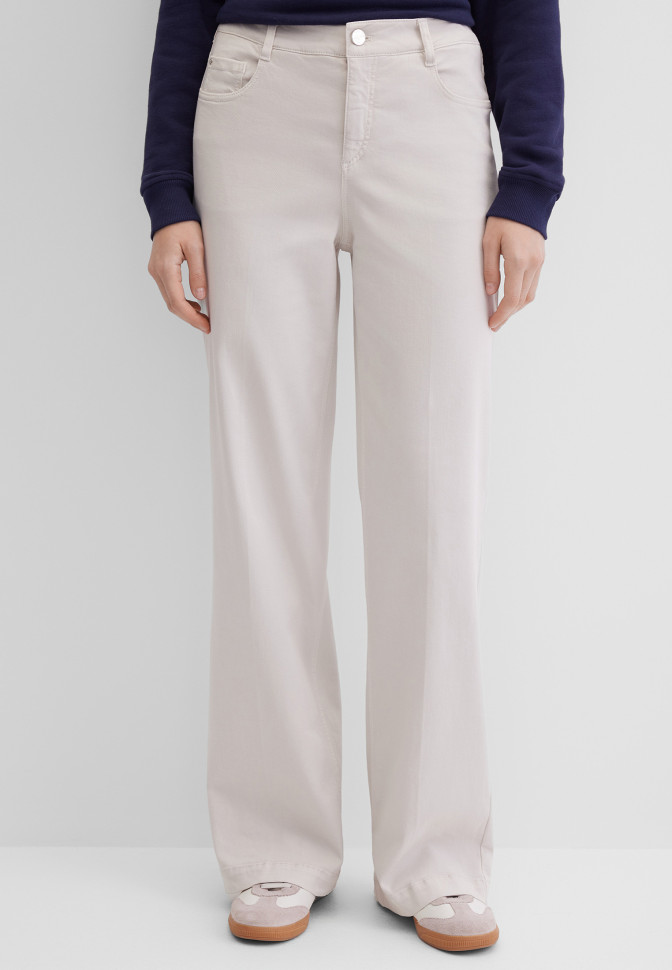 Джинсы с кокеткой