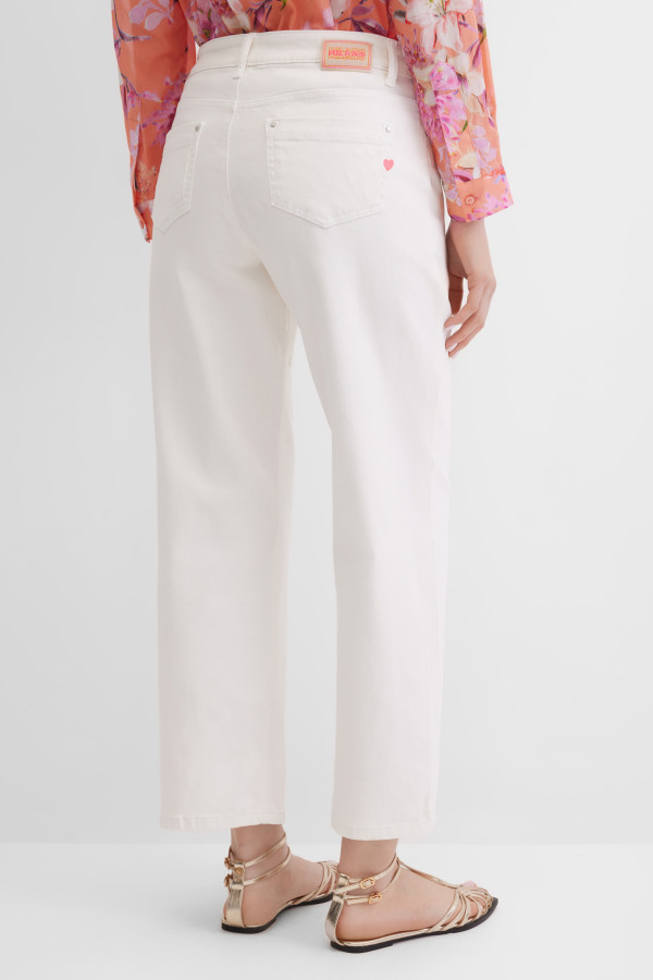 Джинсы прямого кроя