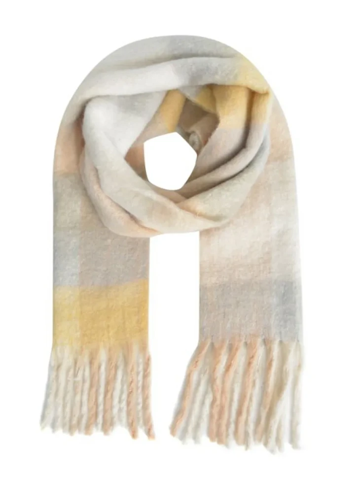 Шарф вязаный