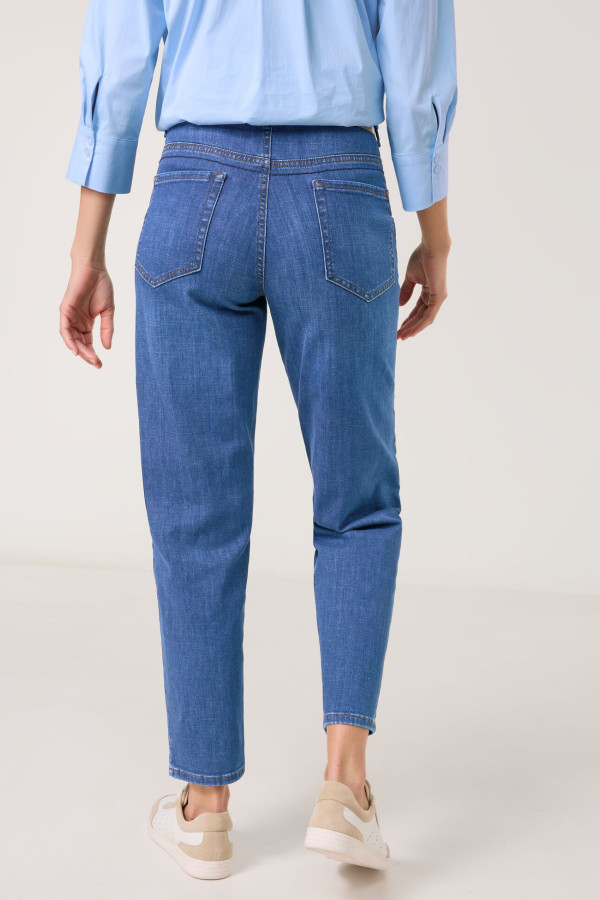 Джинсы mom fit