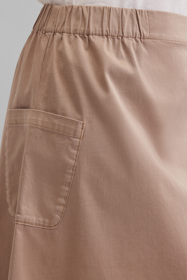 Юбка миди с накладными карманами