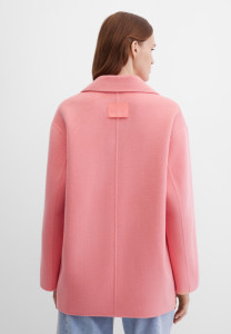 Пальто укороченное из шерсти