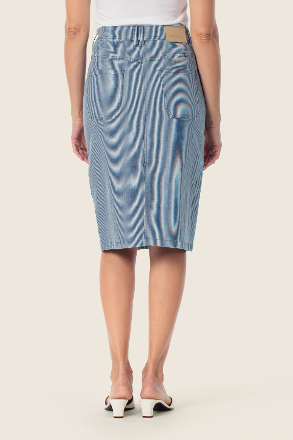 Юбка-карандаш из денима