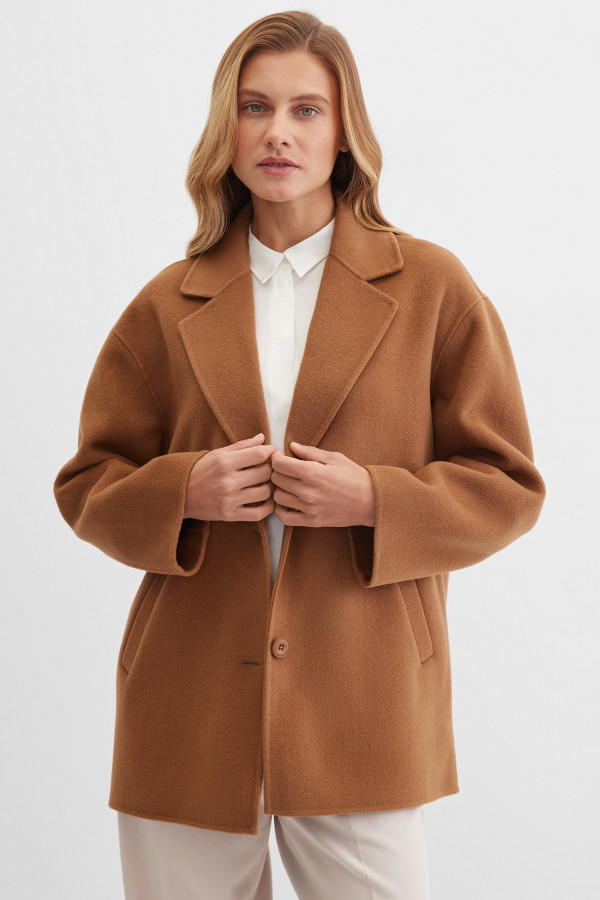 Пальто укороченное из шерсти