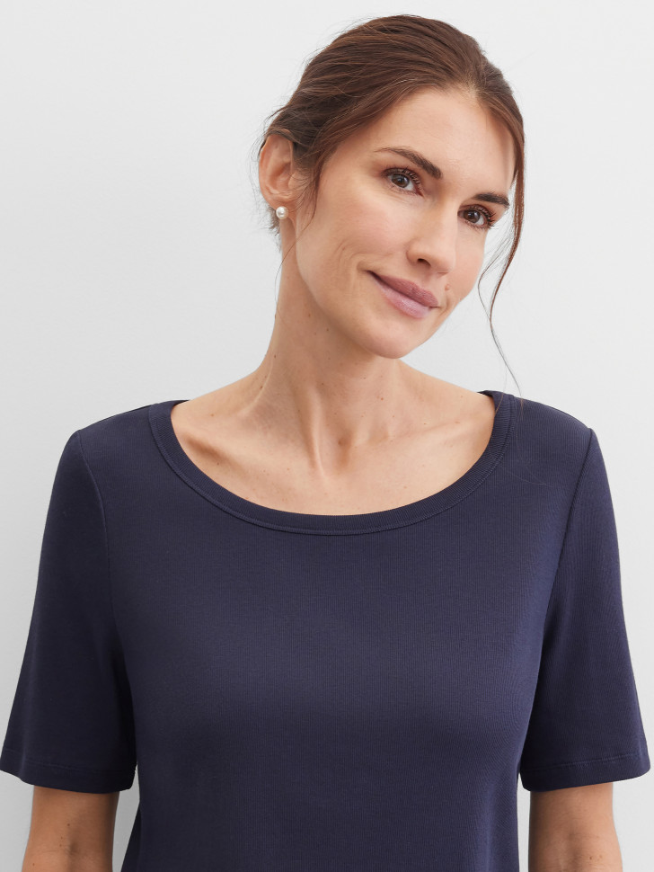 Футболка прямого кроя