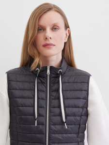 Жилет утепленный