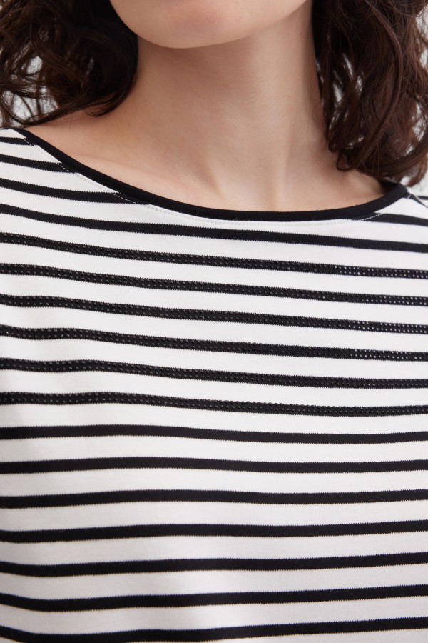 Лонгслив трикотажный в полоску